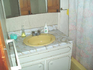 bathroom2.jpg