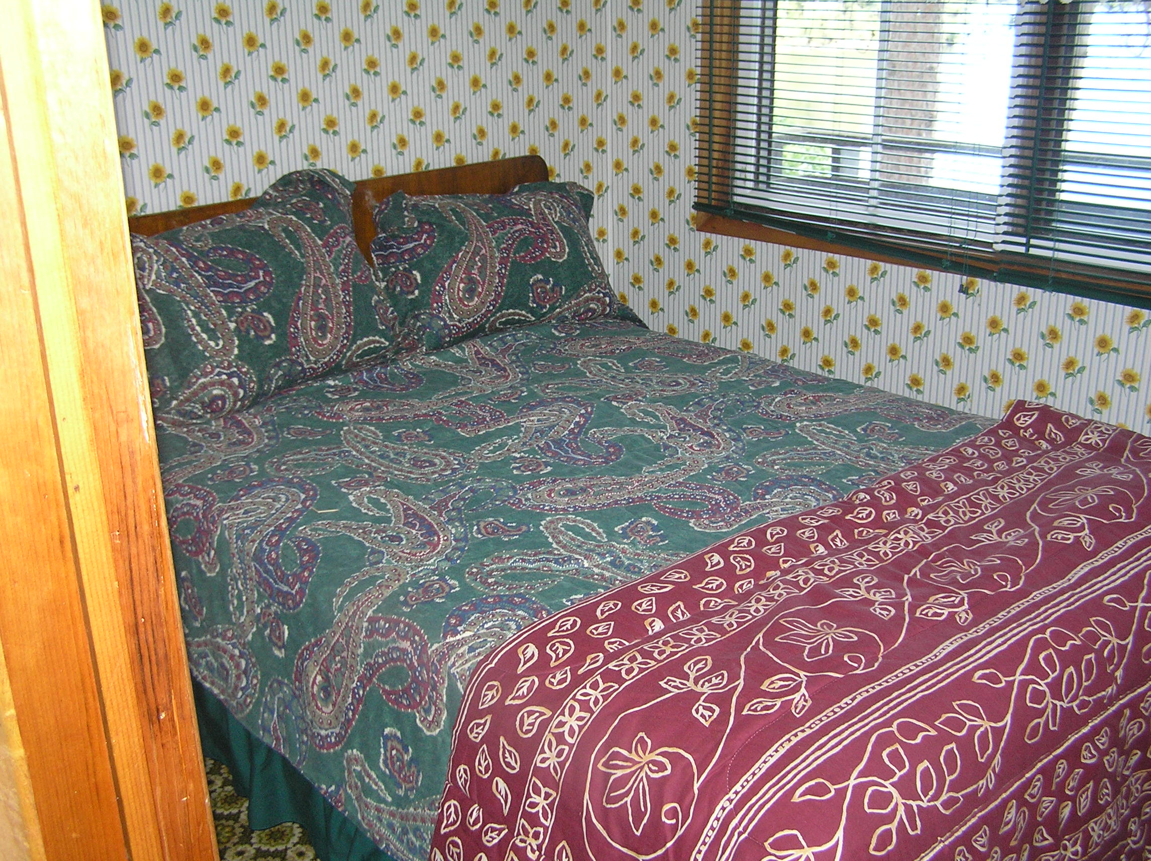 bedroom2ndfloor.jpg